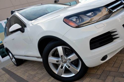 2012 touareg hybrid 380-hp heavy loaded msrp $64k nr