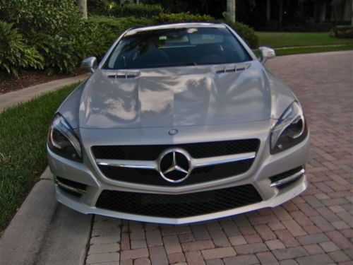 2013 Mercedes-Benz SL550 Convertible 2-Door 4.6L, Low Miles, Showroom Condition, US $84,995.00, image 2