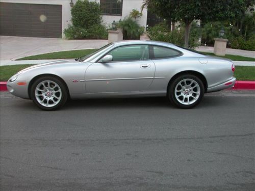 2000 xkr coupe (rare) only 57k miles, silver/blk