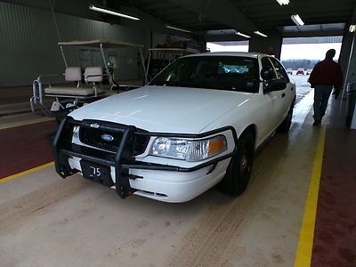 2010 ford crown victoria police interceptor sedan 4-door 4.6l