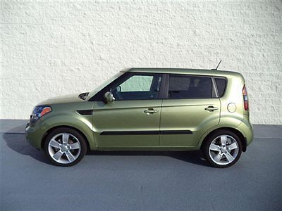 Kia soul ! low miles 4 dr suv automatic gasoline 2.0l i4 fi dohc 16v alien