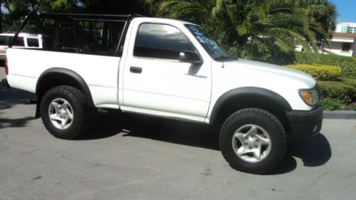 2003 white toyota tacoma regular cab 4x4 5 speed 6.2ft bed 2.7 liter 4 cylinder