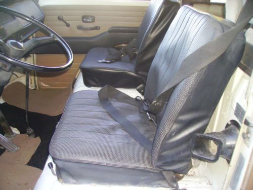 1972 VW Bay Window Bus With Sleeper Sofa 1600CC Engine New Tires  NO RESERVE WOW, image 11