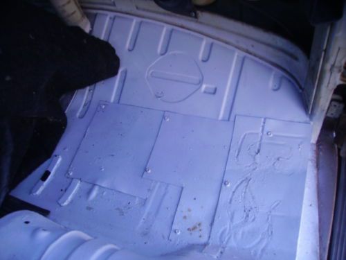 1972 VW Bay Window Bus With Sleeper Sofa 1600CC Engine New Tires  NO RESERVE WOW, image 14