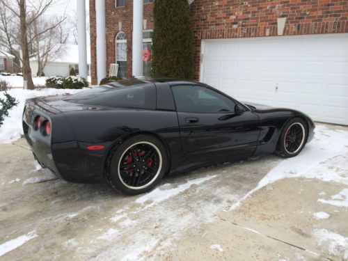 1999 chevrolet corvette base hatchback 2-door 5.7l