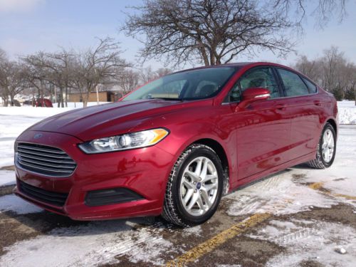 2013 ford fusion se sedan 4-door 2.0l/no reserve