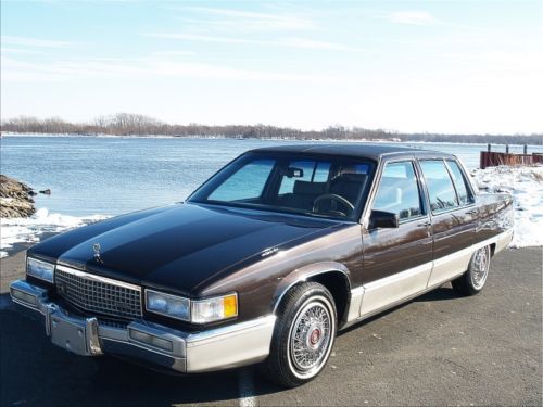 1989 cadillac fleetwood clean like new interior