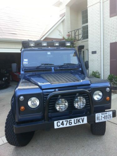 Land Rover Defender 110, image 3