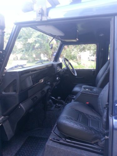 Land Rover Defender 110, image 8