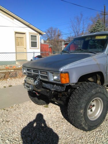 1986 toyota 4runner sr5 sport utility 2-door 2.4l