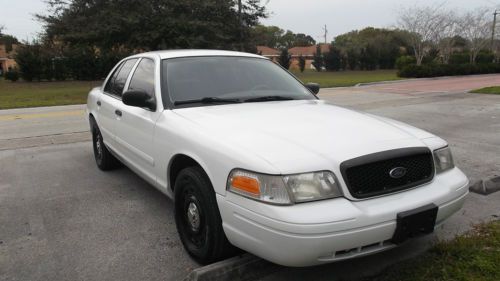 2005 ford crown victoria police interceptor sedan 4-door 4.6l
