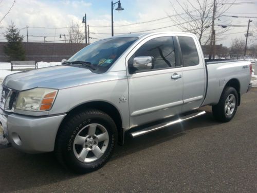 2004 nissan titan se extended cab pickup 4-door 5.6l