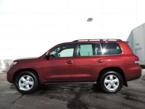 Base certified suv 5.7l nav cd upgrade package 14 speakers am/fm radio dvd-audio