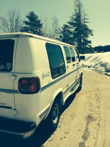 1997 dodge ram van - 2500 -  mark iii se - custom - excellant condition- white