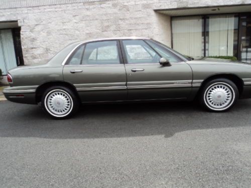 1997 buicl lesabre ltd super clean inside &amp; out leather interior no reserve