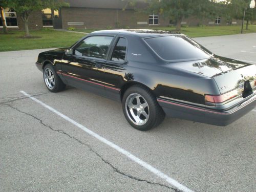 1986 ford thunderbird turbo sedan 2-door 2.3l