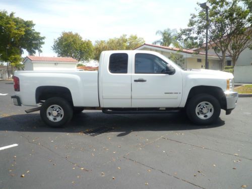 2007 chevrolet silverado 2500 hd clean title ly6 6.0l gas/6l90e 6spd auto trans