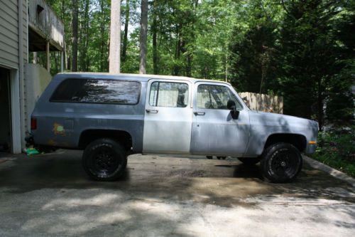 1987 chevy 3/4 ton 4x4 suburban