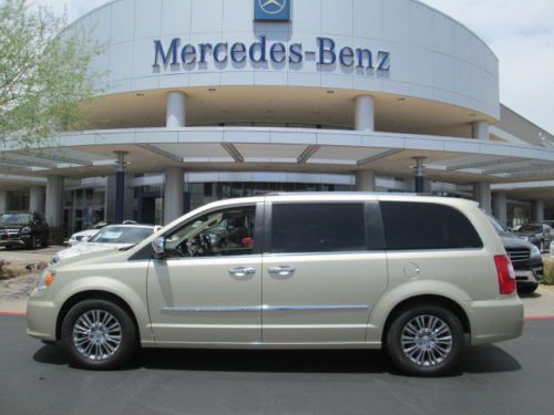 11 GOLD 3.6L V6 LEATHER NAVIGATION DVD MILES:27K SUNROOF 3RD ROW MINIVAN, image 2