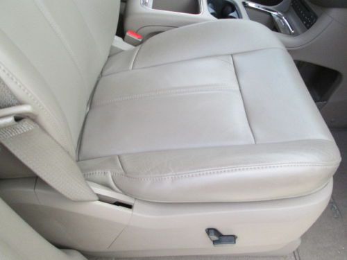 11 GOLD 3.6L V6 LEATHER NAVIGATION DVD MILES:27K SUNROOF 3RD ROW MINIVAN, image 12