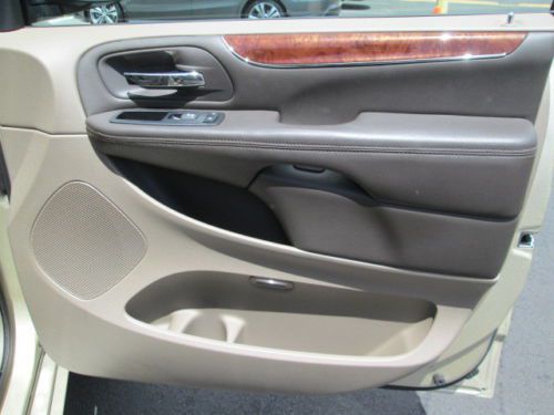 11 GOLD 3.6L V6 LEATHER NAVIGATION DVD MILES:27K SUNROOF 3RD ROW MINIVAN, image 14