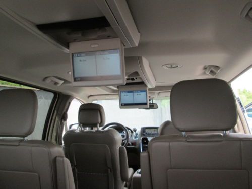 11 GOLD 3.6L V6 LEATHER NAVIGATION DVD MILES:27K SUNROOF 3RD ROW MINIVAN, image 19