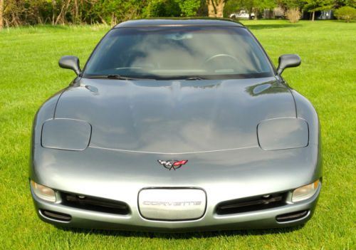 2004 Chevrolet Corvette Base Coupe 2-Door 5.7L, image 4