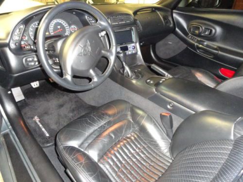 2004 Chevrolet Corvette Base Coupe 2-Door 5.7L, image 6