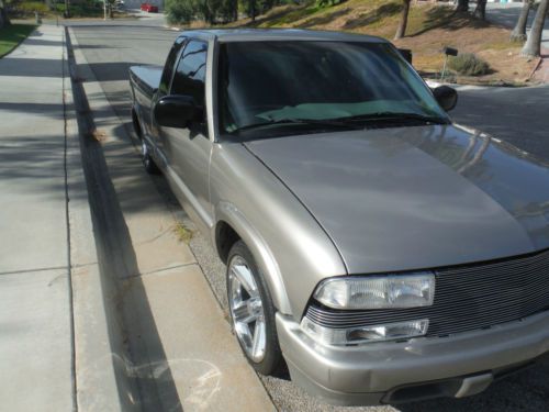 1999 chevrolet s10 base extended cab pickup 2-door 2.2l