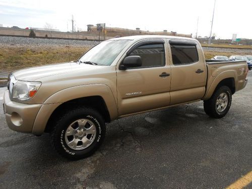 2005 toyota tacoma base crew cab pickup 4-door 4.0l