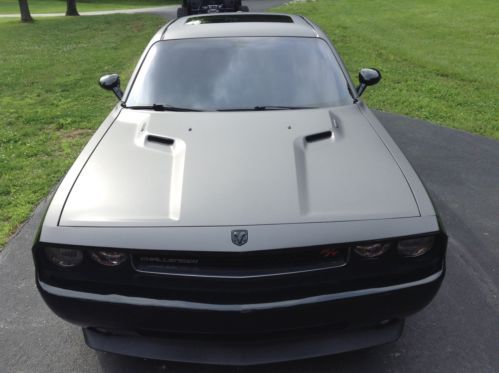 2010 dodge challenger rt 6 speed  prior salvage