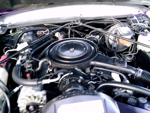 1985 Eldorado BIARRITZ - Cotillion White - Dark Blue Leather, US $7,995.00, image 16