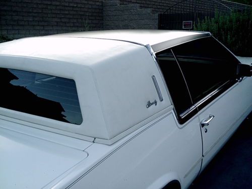 1985 Eldorado BIARRITZ - Cotillion White - Dark Blue Leather, US $7,995.00, image 17