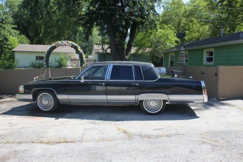 1991 cadillac fleetwood brougham sedan 4-door 5.7l