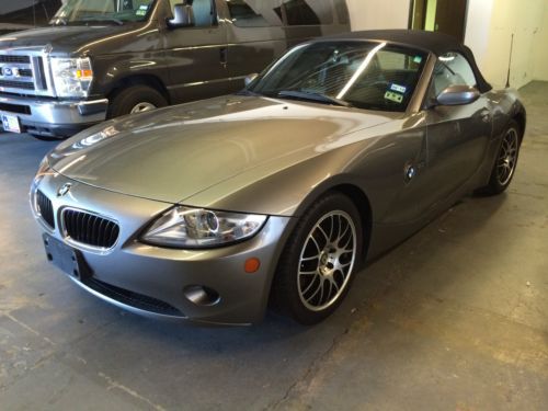 2005 bmw z4 automatic-navigation-leather-power top- clean carfax