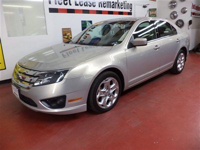 No reserve 2010 ford fusion se, 1 owner off corp.lease