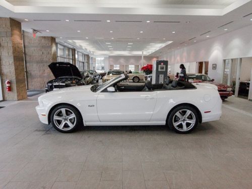 Convertible 5.0L CD 5.0L 4V TI-VCT V8 ENGINE  (STD) Rear Wheel Drive Fog Lamps, US $32,000.00, image 4
