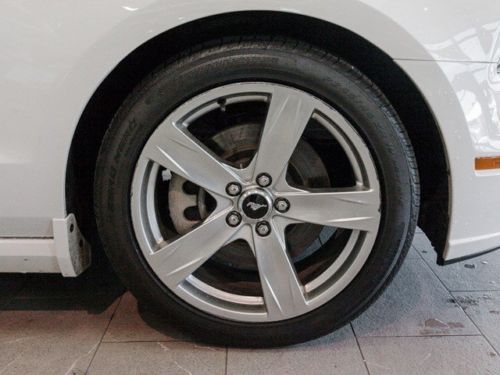 Convertible 5.0L CD 5.0L 4V TI-VCT V8 ENGINE  (STD) Rear Wheel Drive Fog Lamps, US $32,000.00, image 9
