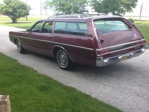 1971 plymouth fury custom suburban station wagon