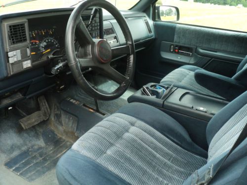 1994 DIESEL GMC SUBURBAN, image 2