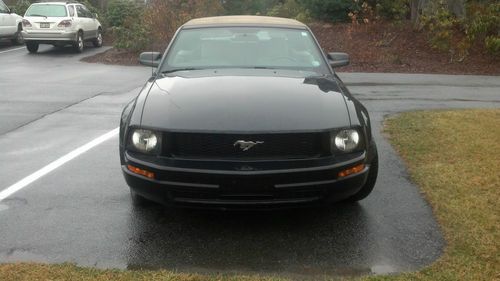 2007 ford mustang base convertible 2-door 4.0l "no reserve"