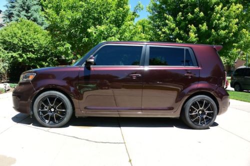 2008 scion xb, 88k miles, great condition, lots of extras, clean title!