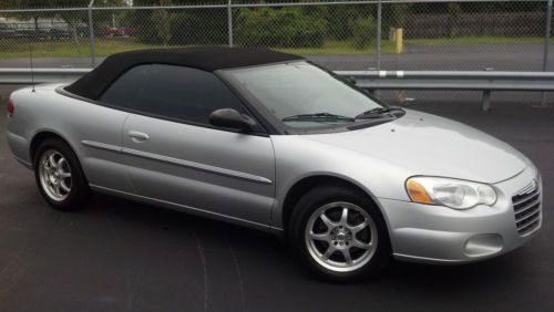 2005 sebring convertible touring, super low miles! great condition! new michelin