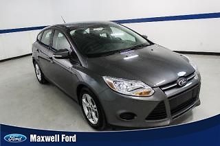 13 focus se hatchback, auto, cloth, pwr equip, cruise, sync, clean 1 owner!