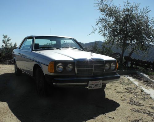Beautiful mercedes 300cd - no reserve!!!