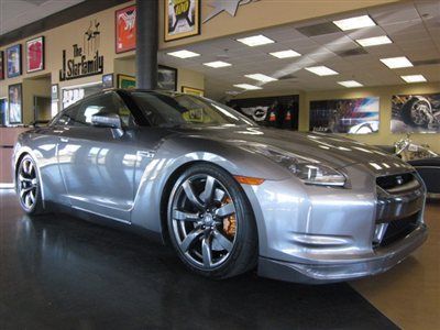 2009 nissan gt-r  gun metal grey with black interior navigation