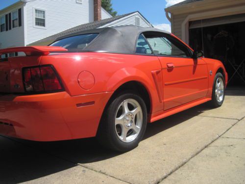 2004 Mustang 40th Anniversary convertible, US $6,350.00, image 2