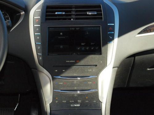 2014 lincoln mkz base