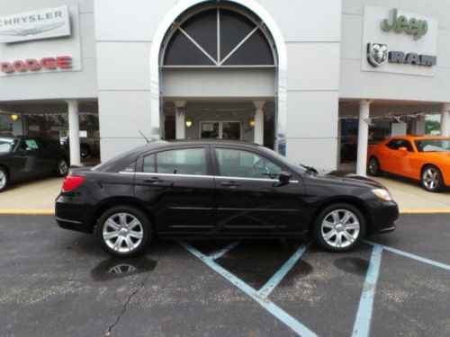 2013 chrysler 200 touring