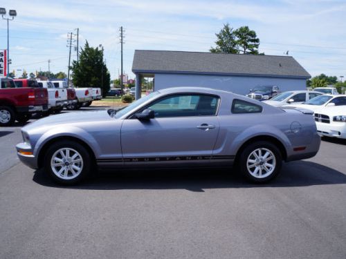 2007 ford mustang v6